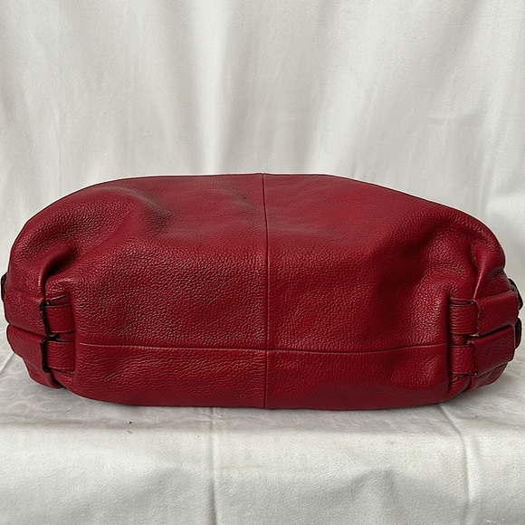 Furla Blood Red Vintage Carmen Leather Shoulder Bag Purse 🌺🌺 - Picture 6 of 11